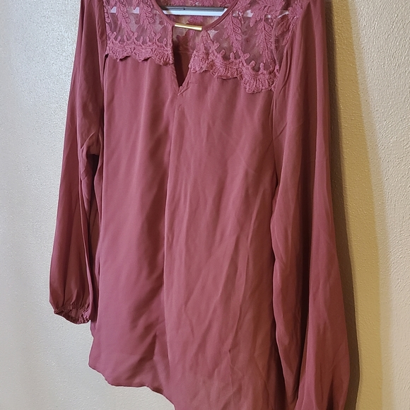Liberty Love Mauve pink Keyhole lace blouse - Picture 4 of 11